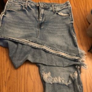 White fable jeans size 14
